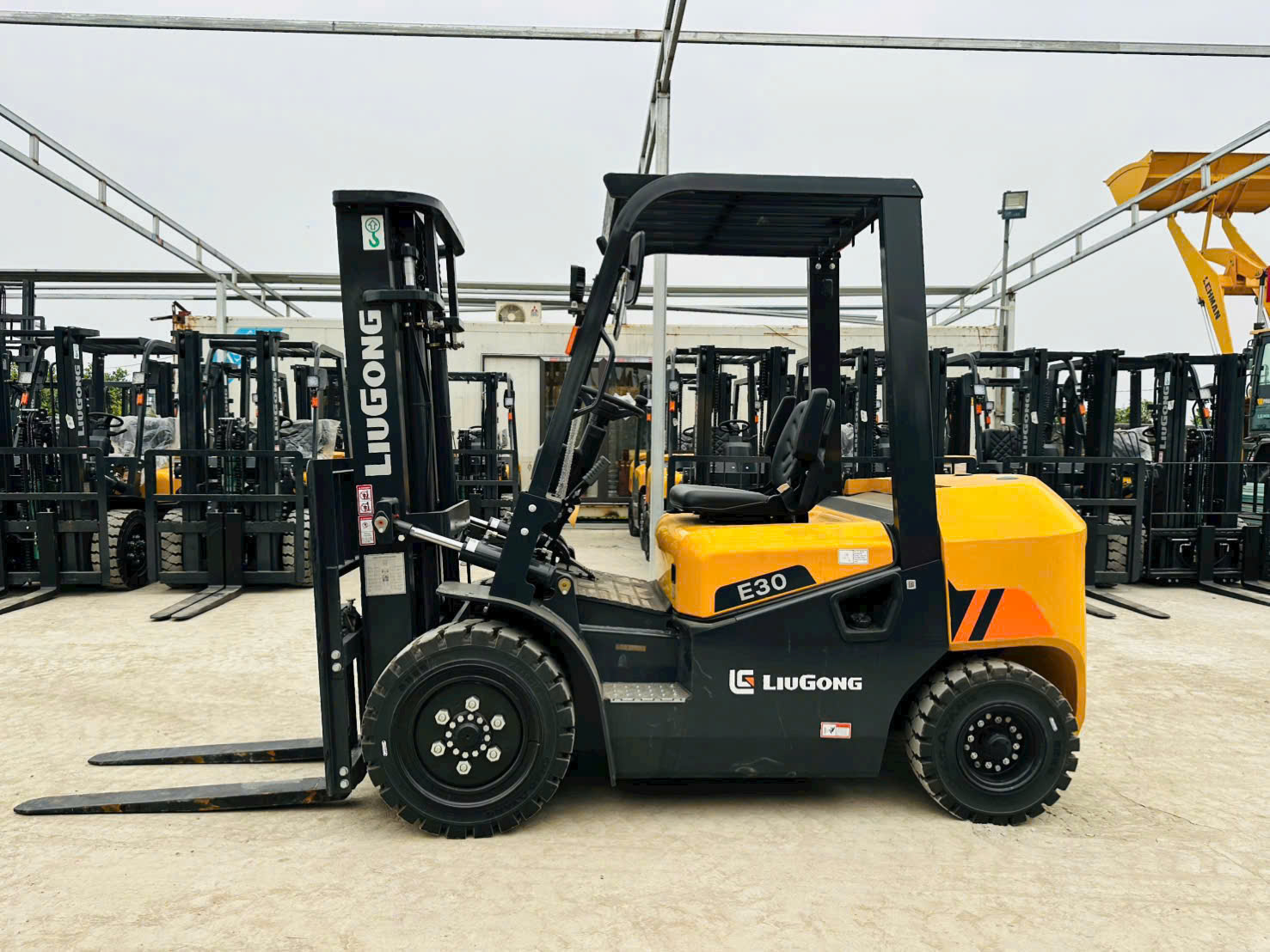 Xe nâng dầu LiuGong 3 tấn